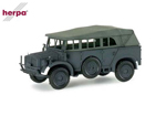 Heavy armored vehicle Type 108 closed 1:87 herpa HE742672