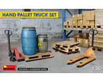 Hand Pallet Truck Set 1:35 miniart MNA35606